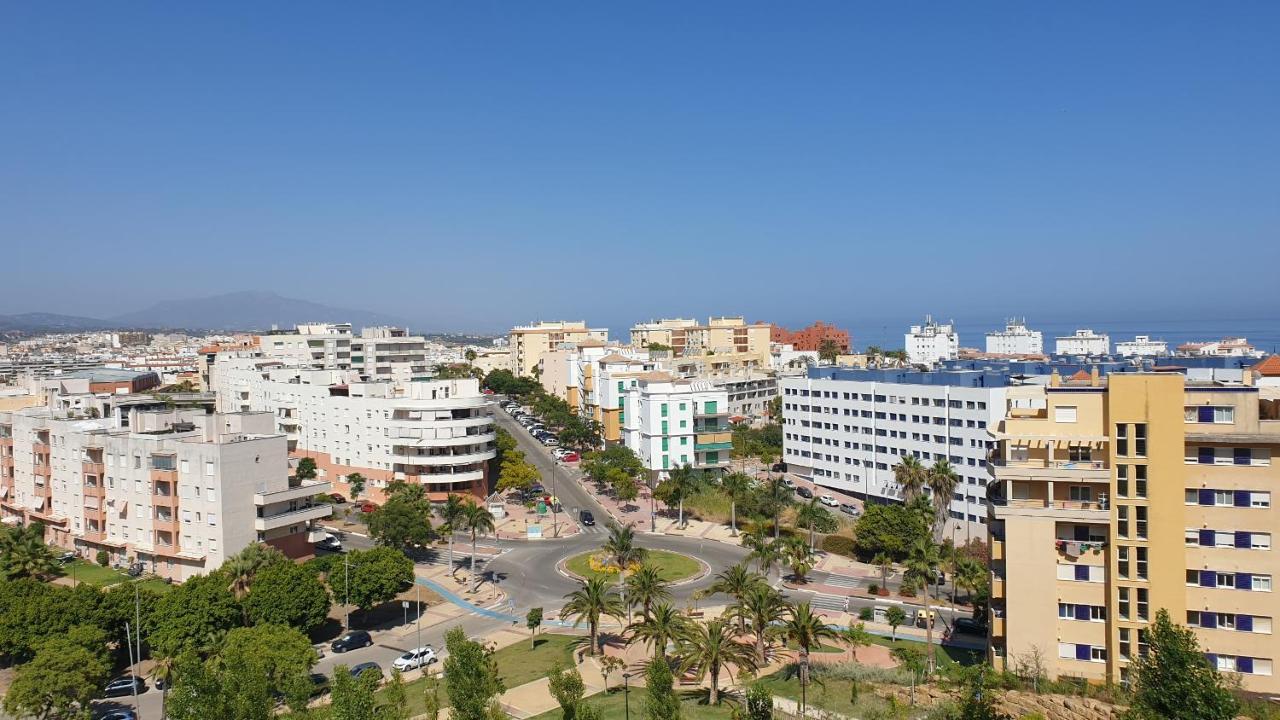 Estepona Puerto Apartment Bagian luar foto