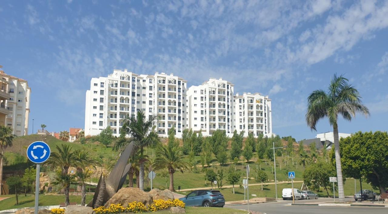 Estepona Puerto Apartment Bagian luar foto