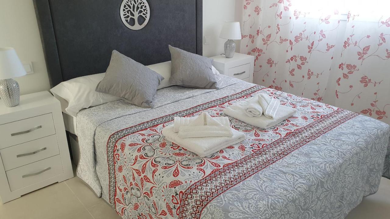 Estepona Puerto Apartment Bagian luar foto