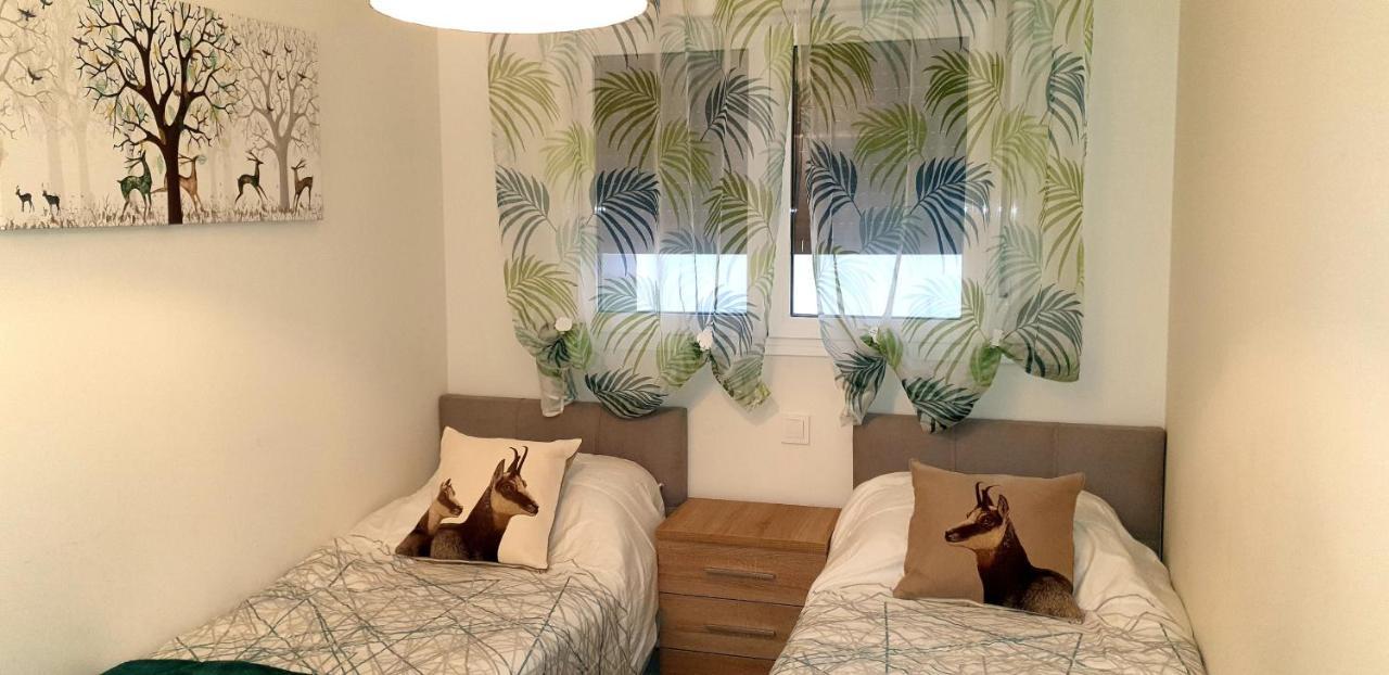 Estepona Puerto Apartment Bagian luar foto
