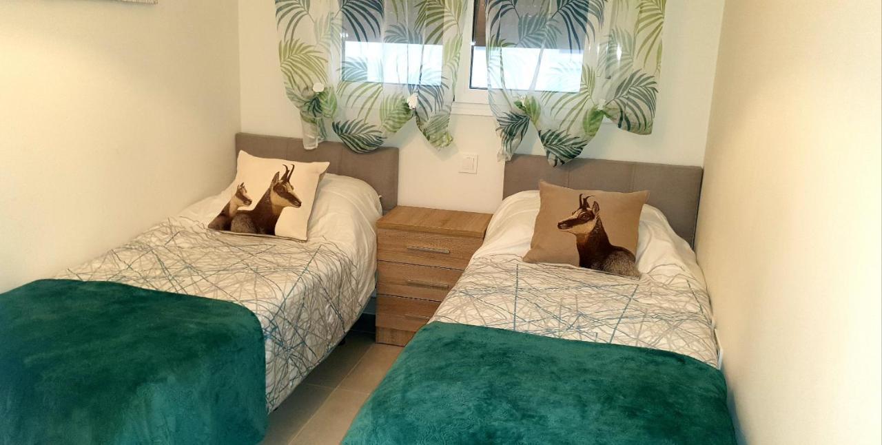 Estepona Puerto Apartment Bagian luar foto