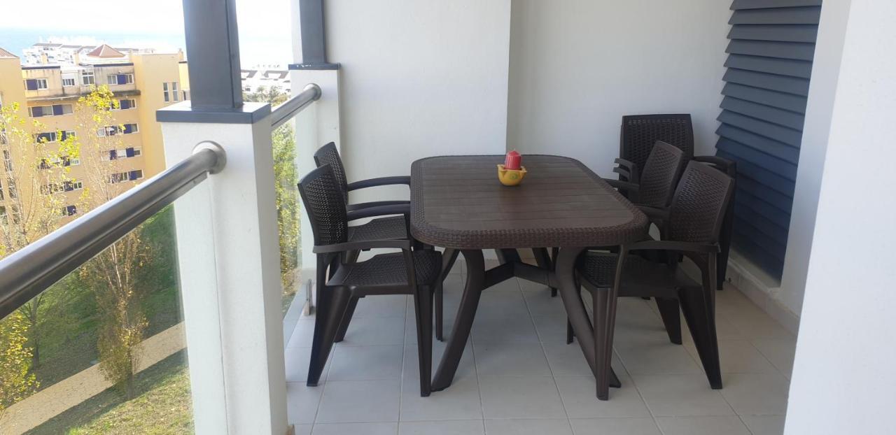 Estepona Puerto Apartment Bagian luar foto